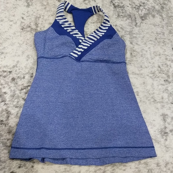 Lululemon blue/white tank top - Picture 4 of 9